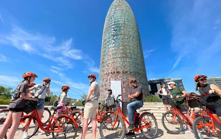 Barcelona Bike Tour with Local Guide through the Best Highlights