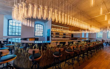 Polish Vodka Museum: SMALL GROUP TOUR /inc. Pick-up/