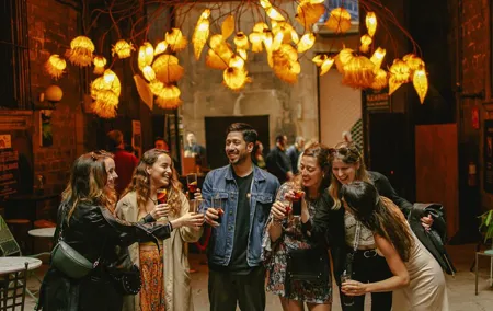 Barcelona Dark History Night Walking Tour With Drinks
