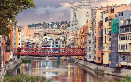 Private Girona and Costa Brava Tour from Barcelona