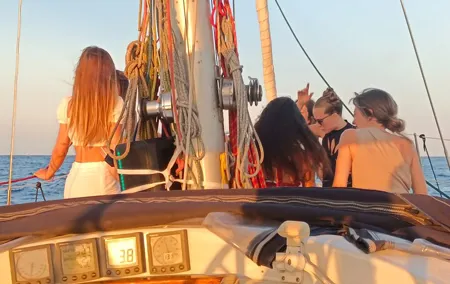 Sunset Sailing Tour in Barcelona