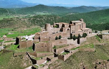 Montserrat, Cardona and Salt Mountain Small Group Tour