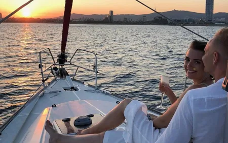 Barcelona Private Sunset Sailing with Drinks