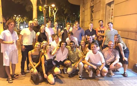 Barcelona Pub Crawl by KING -The Best Party tour & VIP Club Entry