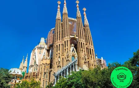 Sagrada Familia Guided Tour with Towers Access