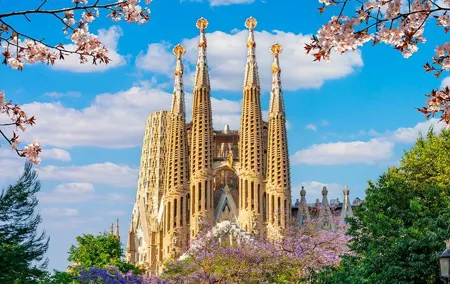 Barcelona City Pass Deluxe Top Attractions Gaudi and Culture