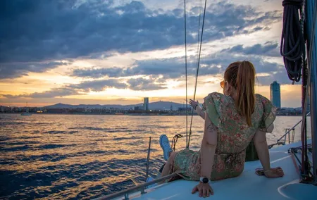 Sunset Sailing Tour in Barcelona