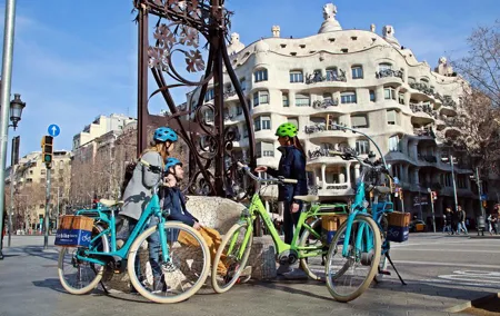 Gaudi E-Bike Tour in Barcelona