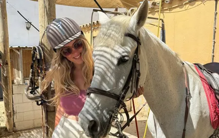 Barcelona: Horseback Riding with Wine Tasting and Tapas