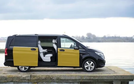 Taxi - Cab - Private transfer from Barcelona City Centre to Bcn Cruise Terminal