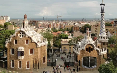 Best Gaudi Private Tour with Sagrada Familia & Park Guell in BCN