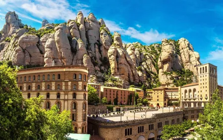 Private Montserrat Tour, Organic Winery & Authentic Local Lunch