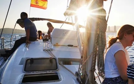 Bike and Sailing Tour in Barcelona