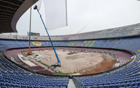 Barcelona: Camp Nou Tour with RoboKeeper Challenge