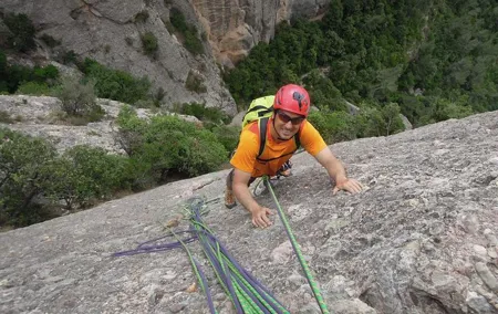 Full-day Guided Rock Climbing Trip in Montserrat, Barcelona