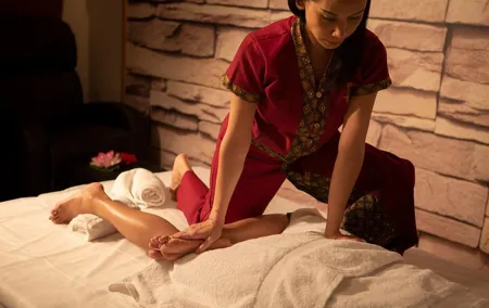 Thai-Balinese Fusion Massage of 90 min at THAI SPA MASSAGE BARCELONA