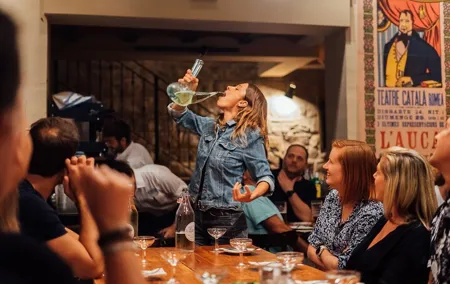 Tapas and Wine Walking Tour with Optional Flamenco Experience