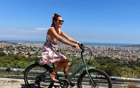 E-Bike tour in Barcelona with English Guide