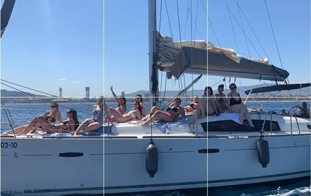 Private sailing and paddlesurfing tour with skipper up to 11 people