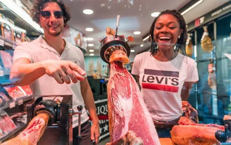 Sagrada Familia Jamón Iberico Tasting Experience with Cava