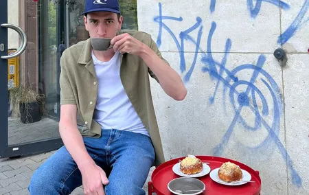 Small-Group Coffee Walking Tour of Warsaw