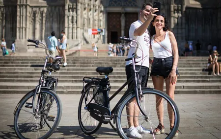 Barcelona: 2/4/8 hours or 1 day bike rental