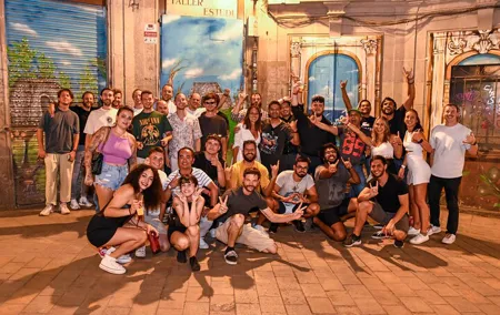 Barcelona: Original Pub Crawl & Tapas Tour