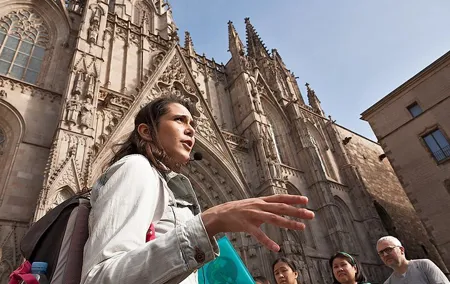 Gothic Quarter Donation-Based Walking Tour in English