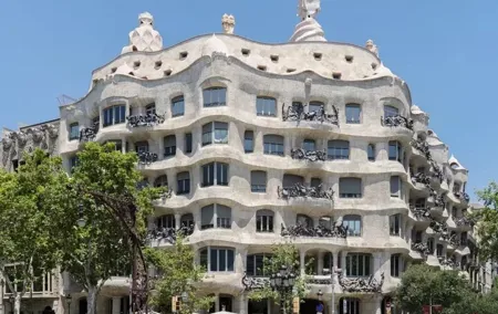 La Pedrera - Casa Mila Admission Ticket in Barcelona