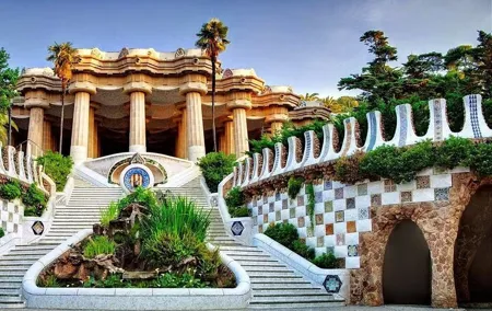 Park Güell Guided Tour in Barcelona
