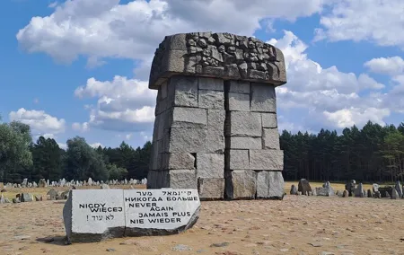 Private tour: Treblinka camp and Polish countryside from Warsaw