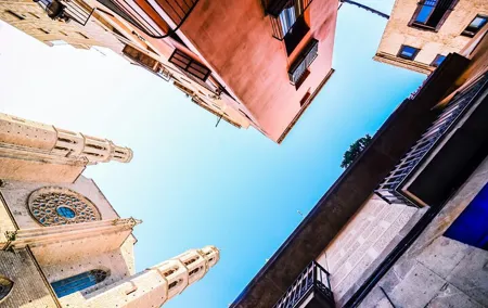Discover the Gothic Quarter Walking Tour