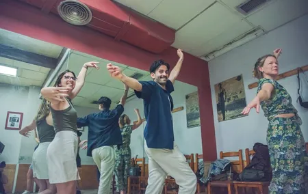 Barcelona: 1-Hour Flamenco Class Experience