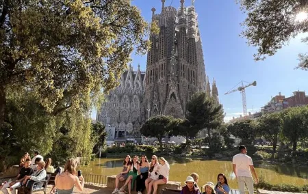 Sagrada Familia Guided Tour Discover Gaudí’s Masterpiece
