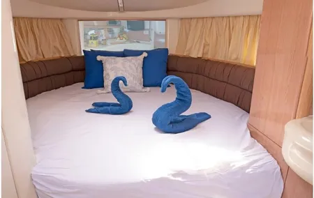 Private Romantic Dinner on a Yacht + 1 Night for 2 People