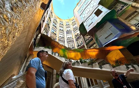 Sagrada Familia & La Pedrera Small Group Tour with Cava Tasting
