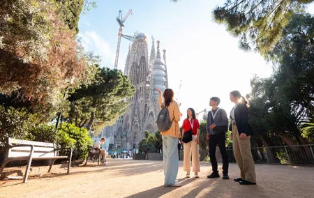 Barcelona Full Day: Sagrada Familia and the 3 Gaudí Houses