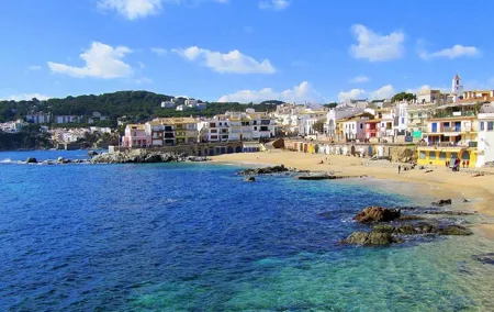 Private Dali Museum and Costa Brava Tour from Barcelona