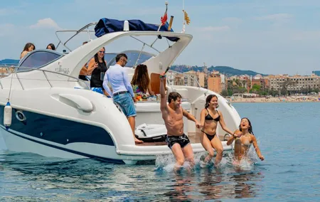 Gobbi Yacht Rental in Barcelona 9 Pax 2/4/8hs