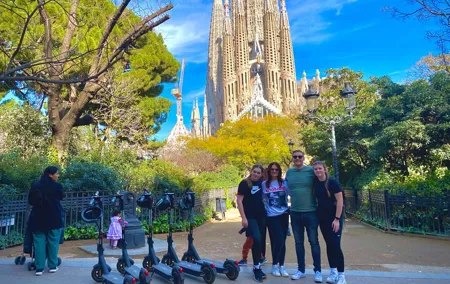 Barcelona Sagrada familia Electric Scooter or E-Bike Tour