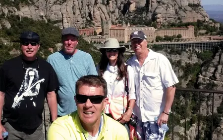 Private Montserrat tour with 2 guides and hotel pickup