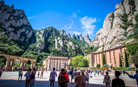 Barcelona Shore Private Excursion: Montserrat and Cava Tasting