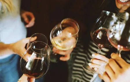 Private Tour: Top Three Organic Wineries & Local Lunch Included