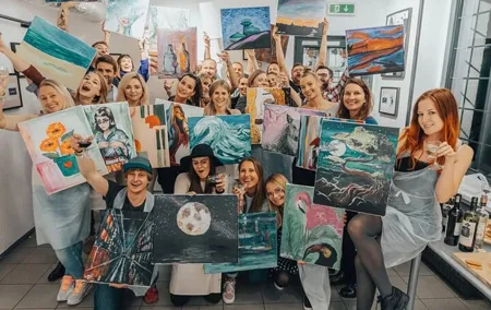 Painting and wine with live concert in Warsaw