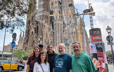 Gaudi's Modernist Legacy: Small Group Walking Tour