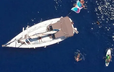 Private Sailing with SUP, Drinks and Appetizers from Barcelona