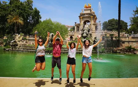 Kickstart Barcelona Private Tour. City Highlights for newcomers
