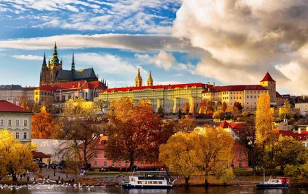 Two-Hour Morning Walking Tour of Prague Castle