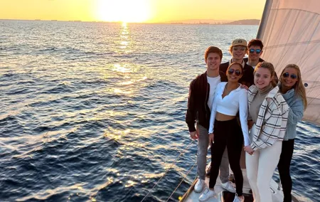 Barcelona Sailing: Private Sunset Experience from Port Olimpic