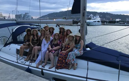 Big sailboat until 12 passengers + crew from Barcelona with Cava